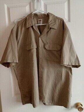 2 (Two) Dickies Khaki Short Sleeve Button Up Utility Work Shirt. Soft Lot Of 2